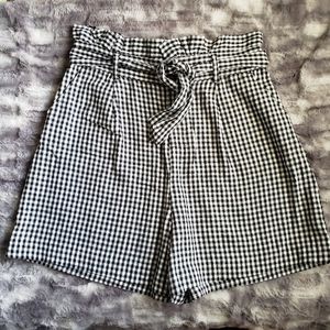 Gingham paperbag shorts